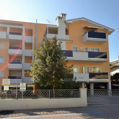Gondola Apartman Bibione